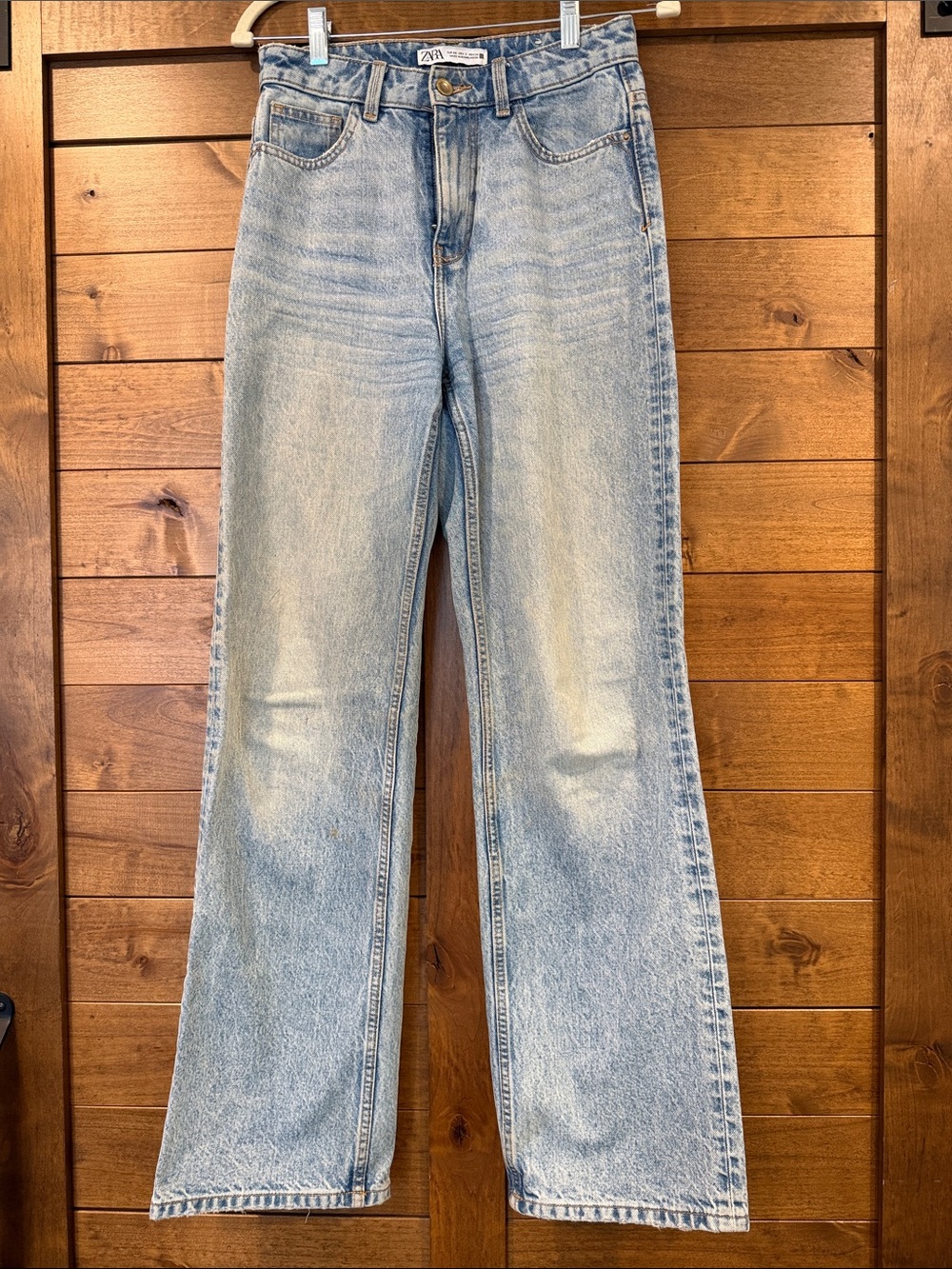 Zara Light Blue High-Rise Loose Jeans